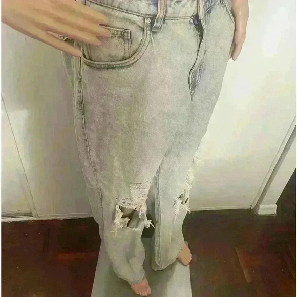 Forever 21 distress low rise baggy  jeans size 11 - Picture 3 of 6